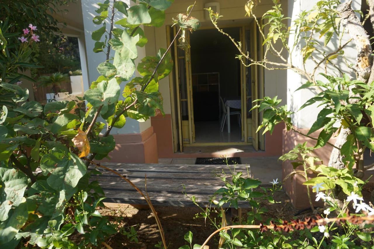 Villa La Provence Hyeres Exterior photo